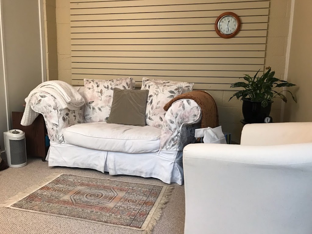 Wood Dragon Counselling Maureen Edwards | 4536 Willingdon Ave, Powell River, BC V8A 2M8, Canada | Phone: (604) 344-0077