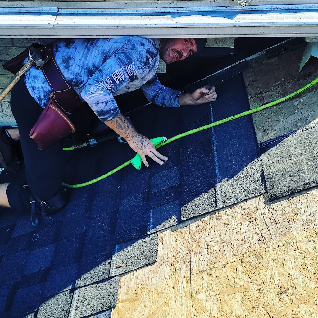Roof Dr | 123 St Vincent St, Barrie, ON L4M 3Y7, Canada | Phone: (705) 627-2447