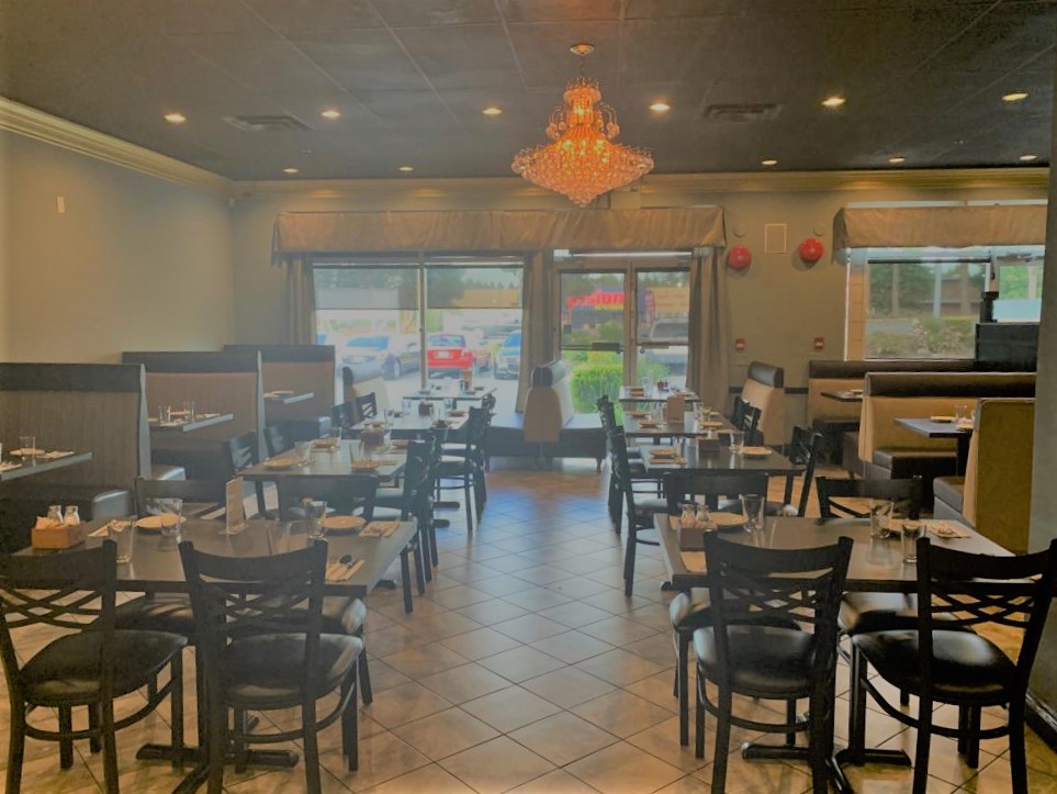 B & B Restaurant | 8077 King George Blvd, Surrey, BC V3W 5B4, Canada | Phone: (604) 588-0222