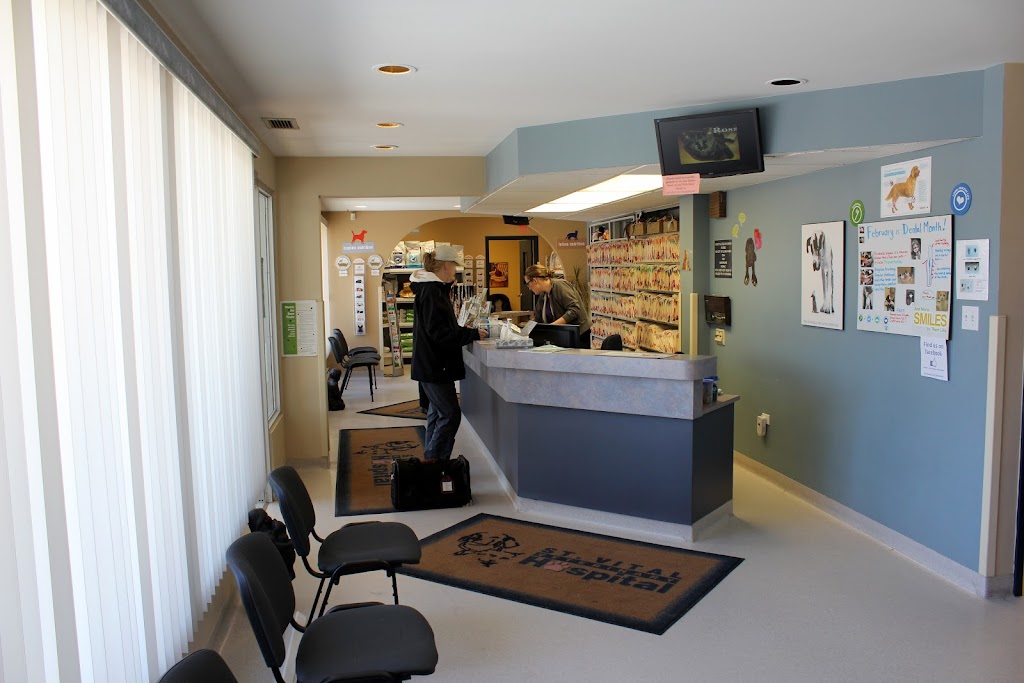 St. Vital Veterinary Hospital | 260 St Annes Rd, Winnipeg, MB R2M 3A4, Canada | Phone: (204) 253-2668