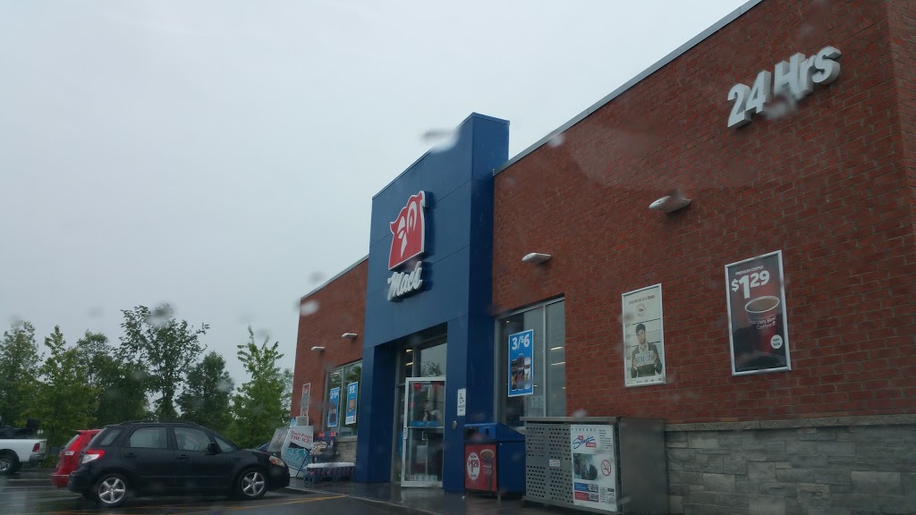 Macs | 324 Coleman St, Carleton Place, ON K7C 0B5, Canada | Phone: (613) 257-4666