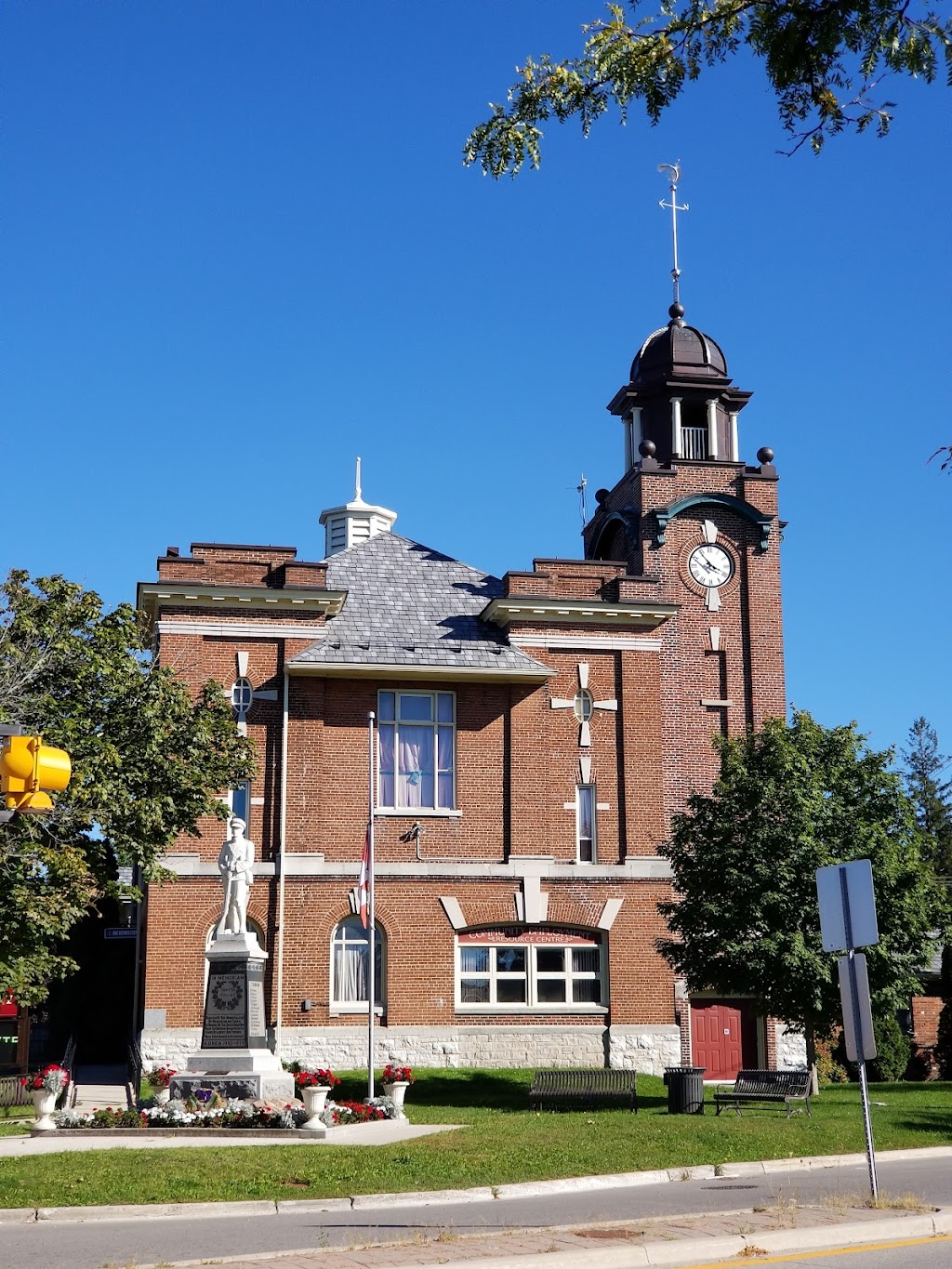 ServiceOntario | 397 Simcoe St Room 17, Beaverton, ON L0K 1A0, Canada | Phone: (705) 426-2800