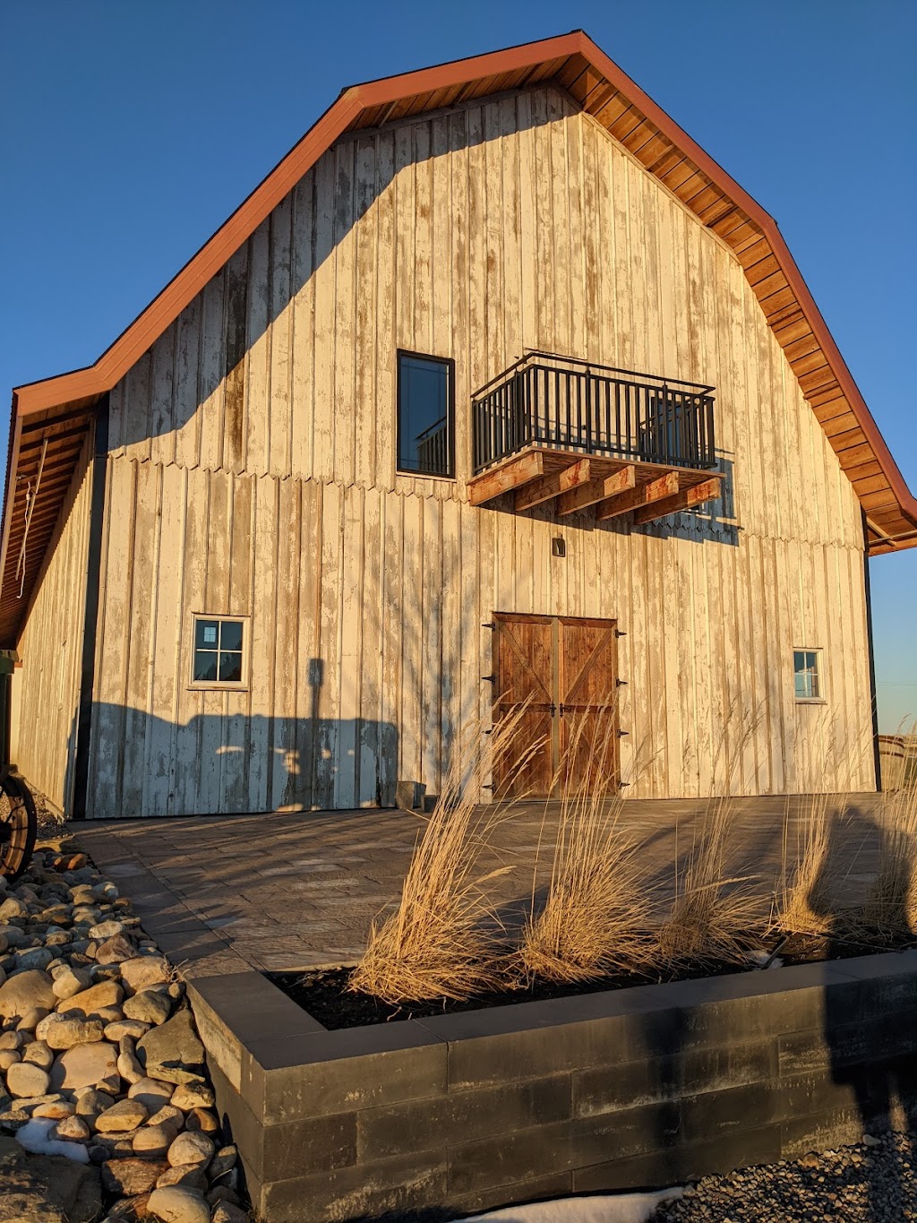 Countryside Barn | 103042 RR23-5, AB T0L 1M0, Canada | Phone: (403) 320-7702