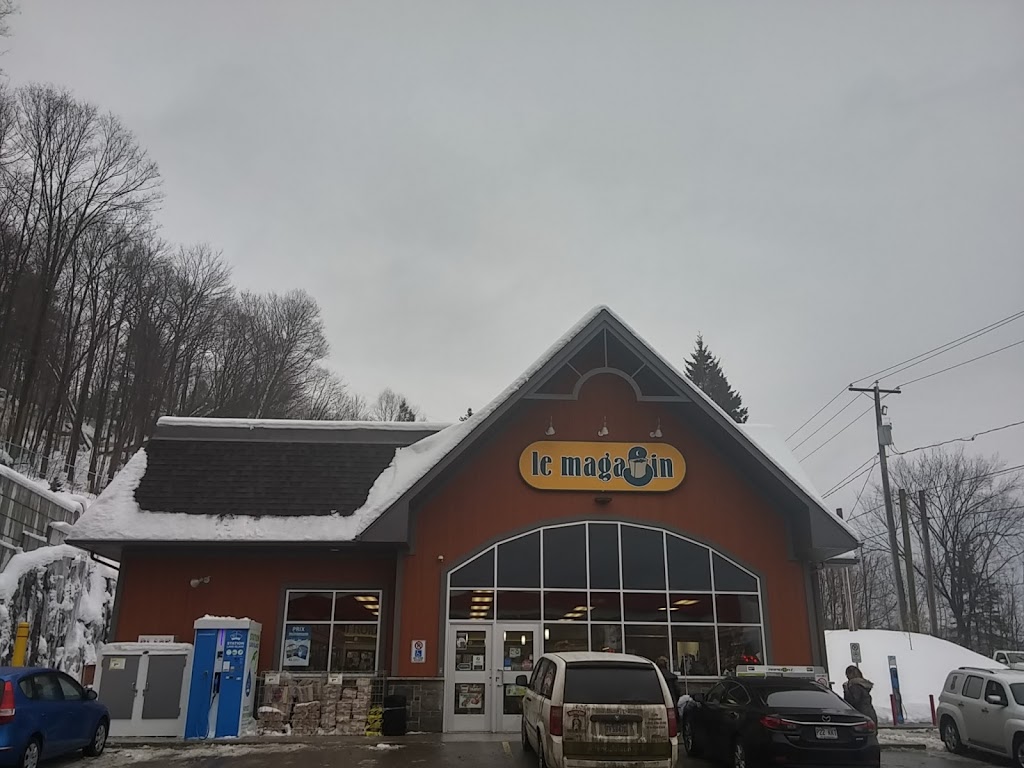 Esso | 258 Rue Valiquette, Sainte-Adèle, QC J8B 2M1, Canada | Phone: (450) 229-2023