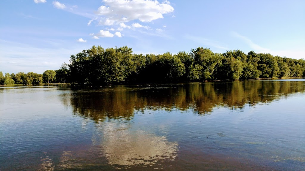 Parc Berge Perron | Rue Perron, Bois-des-Filion, QC J6Z 2L6, Canada | Phone: (450) 621-1460