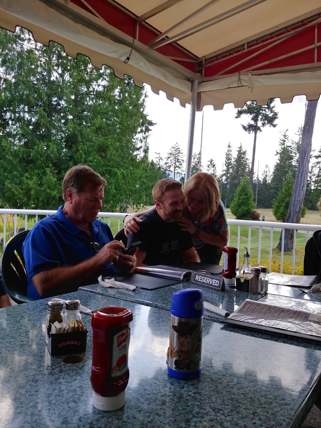Arrowsmith Golf & Micky Js Bar & Grill | 2250 Fowler Rd, Qualicum Beach, BC V9K 2A5, Canada | Phone: (250) 752-9727