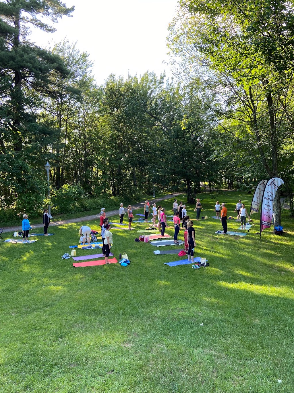 Studio Jüa | Barre + Pilates + Yoga + Formatting Forme | 1436 Bd du Curé-Labelle #106, Blainville, QC J7C 2P2, Canada | Phone: (450) 951-4951
