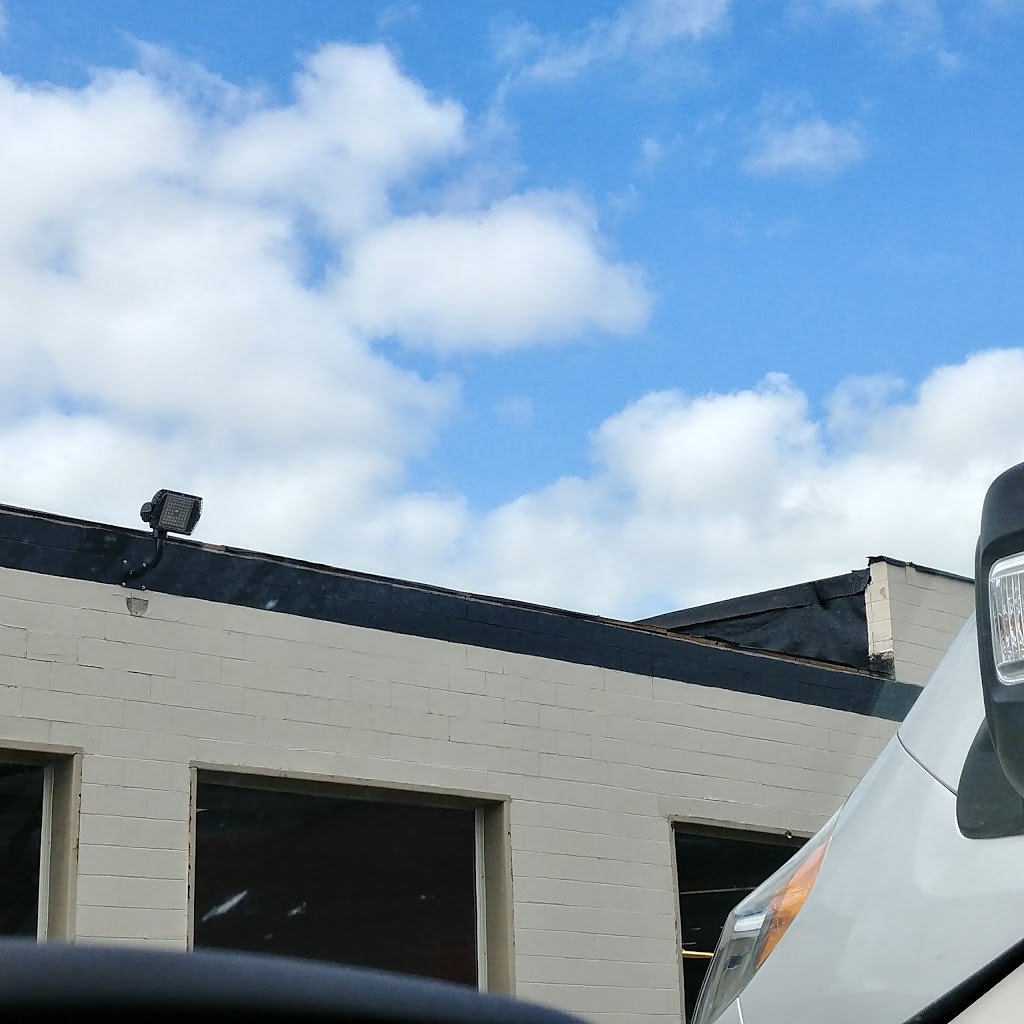 Bustards Auto Detailing | 575 Davenport Rd, Waterloo, ON N2L 5Z3, Canada | Phone: (519) 884-5868