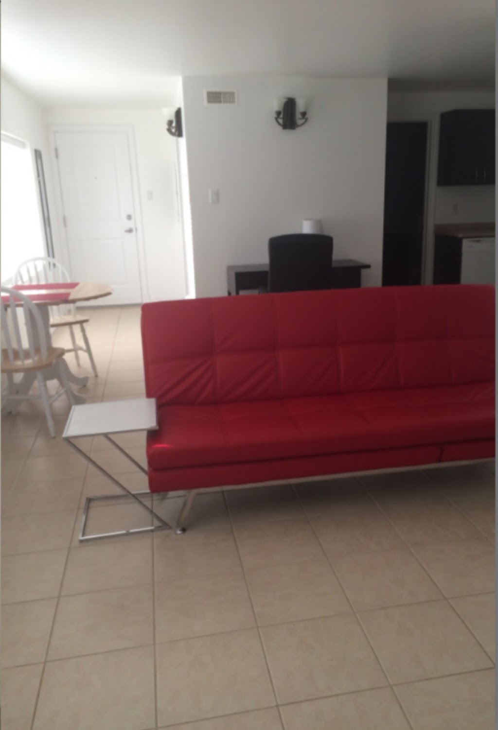 Motel Lacolle | 76 QC-202, Lacolle, QC J0J 1J0, Canada | Phone: (450) 246-2826
