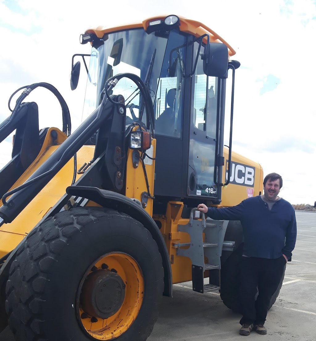 Chrisarah Excavating Ltd | 90 Bellefontaine Rd, Middle Porters Lake, NS B3E 1K7, Canada | Phone: (902) 827-5017