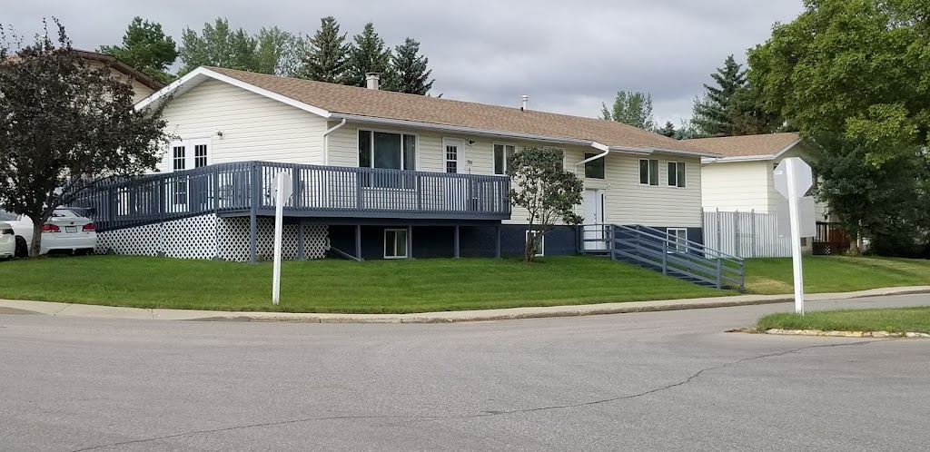 East View Care Home Enterprise | 701 McIntosh Dr, Prince Albert, SK S6V 7B3, Canada | Phone: (306) 970-8764