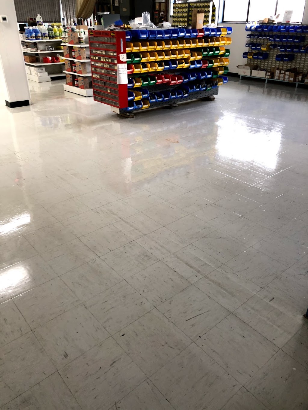 Services Pro Inc | 800 Yankee Valley Blvd SE, Airdrie, AB T4A 2L3, Canada | Phone: (403) 389-4460