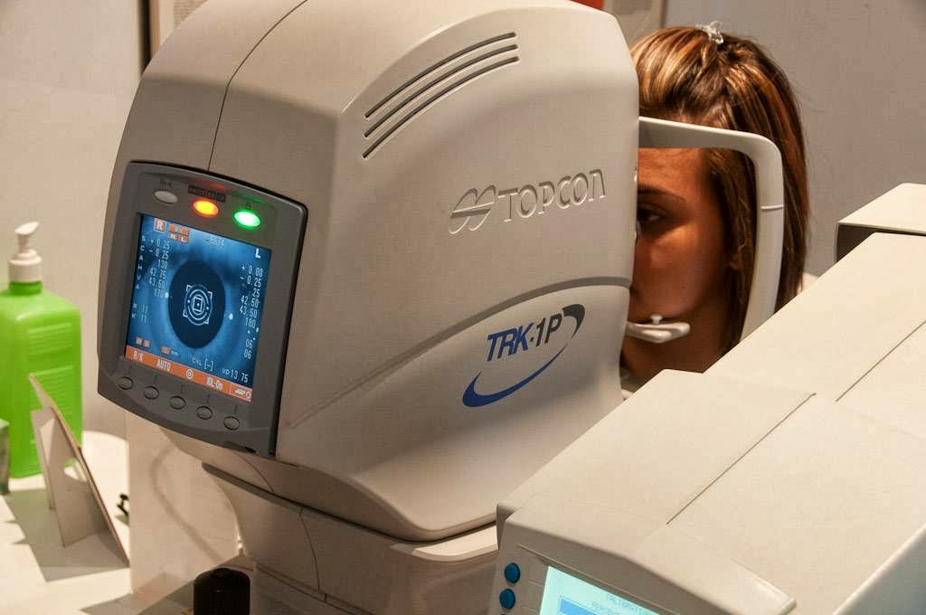 Varshney Optometry | 2011 Plains Rd E #3, Burlington, ON L7R 0A6, Canada | Phone: (905) 681-8277