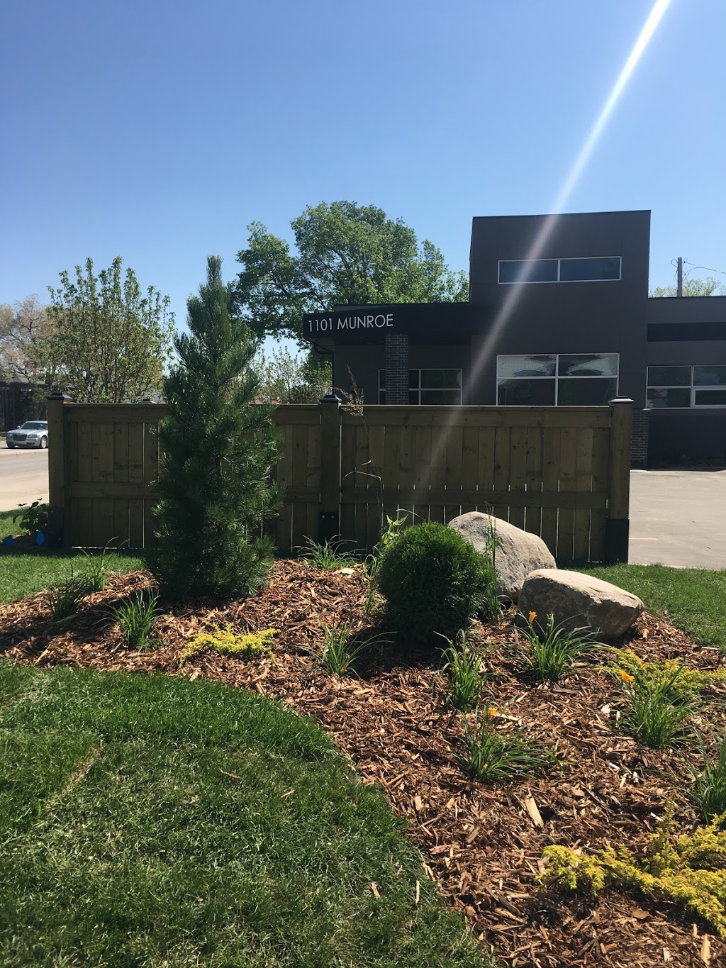 Bernacki Barry Dr | 1101 Munroe Ave S, Saskatoon, SK S7H 2G3, Canada | Phone: (306) 244-4505