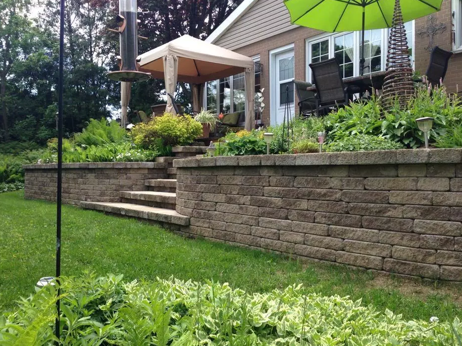 Paysagiste Titan Landscaping | 28 Bd 3e, Terrasse-Vaudreuil, QC J7V 5P1, Canada | Phone: (514) 451-6461