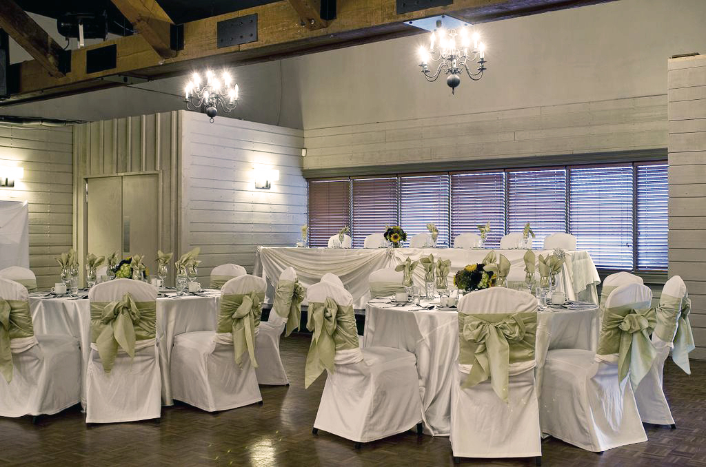 Mohawk Inn & Conference Centre | 9230 Guelph Line, Campbellville, ON L0P 1B0, Canada | Phone: (905) 854-2277
