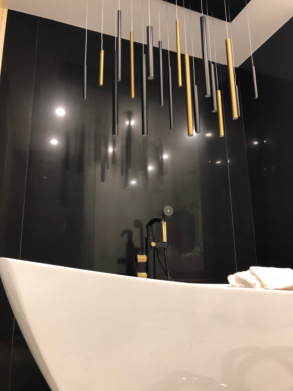 King Tile & Construction Ltd. | 255 Steeprock Dr unit b, North York, ON M3J 2Z5, Canada | Phone: (416) 272-1702