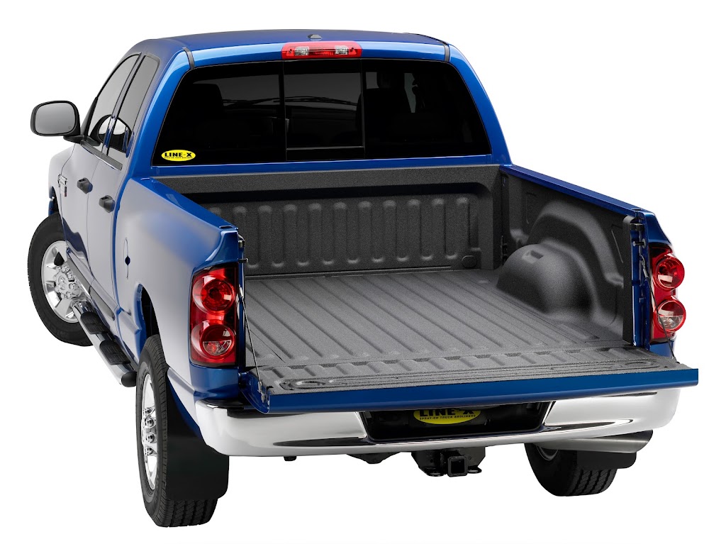 Line-X of Ottawa East | 3252 Hawthorne Rd, Ottawa, ON K1G 3W9, Canada | Phone: (613) 248-9366