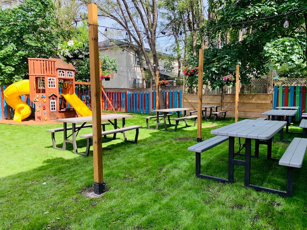 Grillade Damlaj | 1712 Rue DOxford, Saint-Laurent, QC H4L 1B6, Canada | Phone: (514) 337-8333