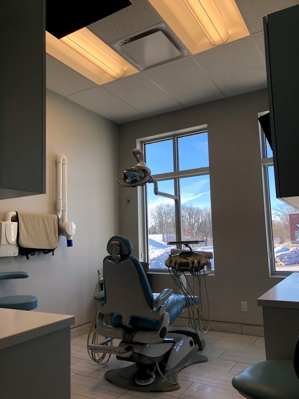 Riverfront Dental | 725 Coronation Blvd Suite B1 & B2, Cambridge, ON N1R 7S9, Canada | Phone: (519) 621-2111