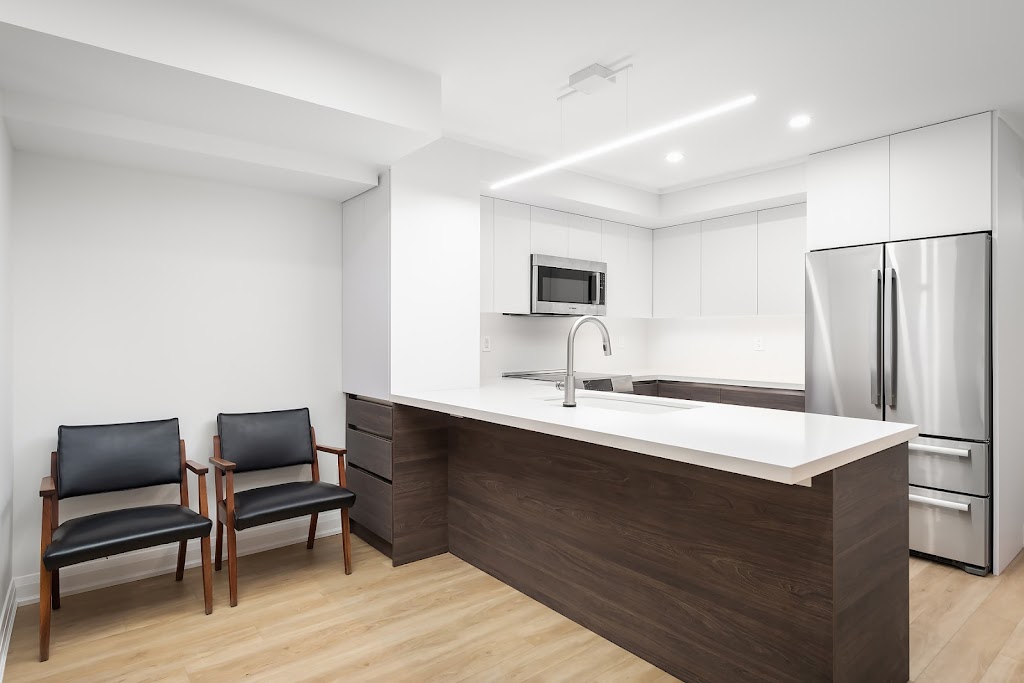 Devix Kitchens Factory Showroom | 486 Evans Ave. Unit #2, Etobicoke, ON M8W 2T7, Canada | Phone: (647) 953-5316