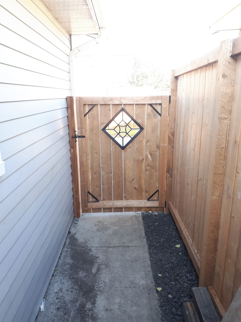 Diverse Contractors Inc | 5499 Schonsee Dr NW, Edmonton, AB T5Z 0H9, Canada | Phone: (780) 819-7318