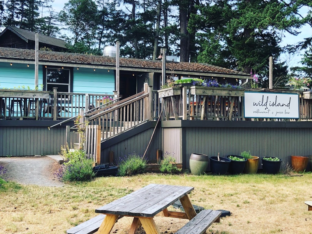 Wild Island Restaurant | 18 Urner St, Eastsound, WA 98245, USA | Phone: (360) 298-3404