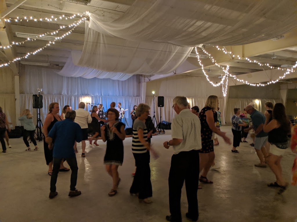 Campbellford & District Curling & Racquet Club Inc | 381 Front St N, Campbellford, ON K0L 1L0, Canada | Phone: (705) 653-4433