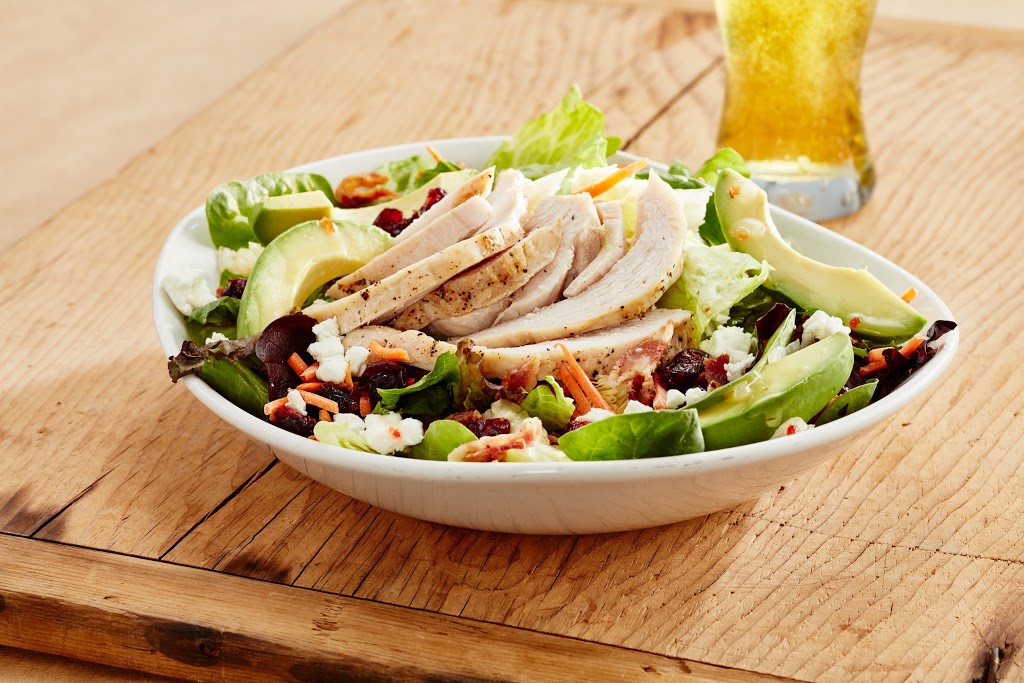 St. Louis Bar & Grill | 30 45th St S, Wasaga Beach, ON L9Z 0A6, Canada | Phone: (705) 352-1491
