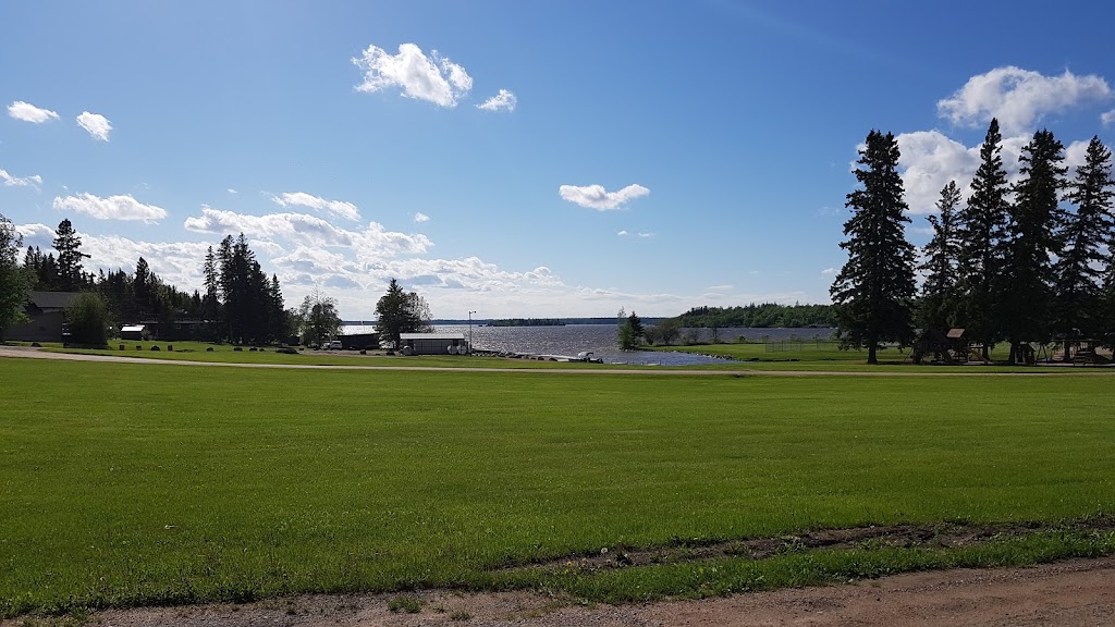 Tall Timber Lodge | 63 Tall Timber Rd, Lac du Bonnet, MB R0E 1A0, Canada | Phone: (204) 345-2972