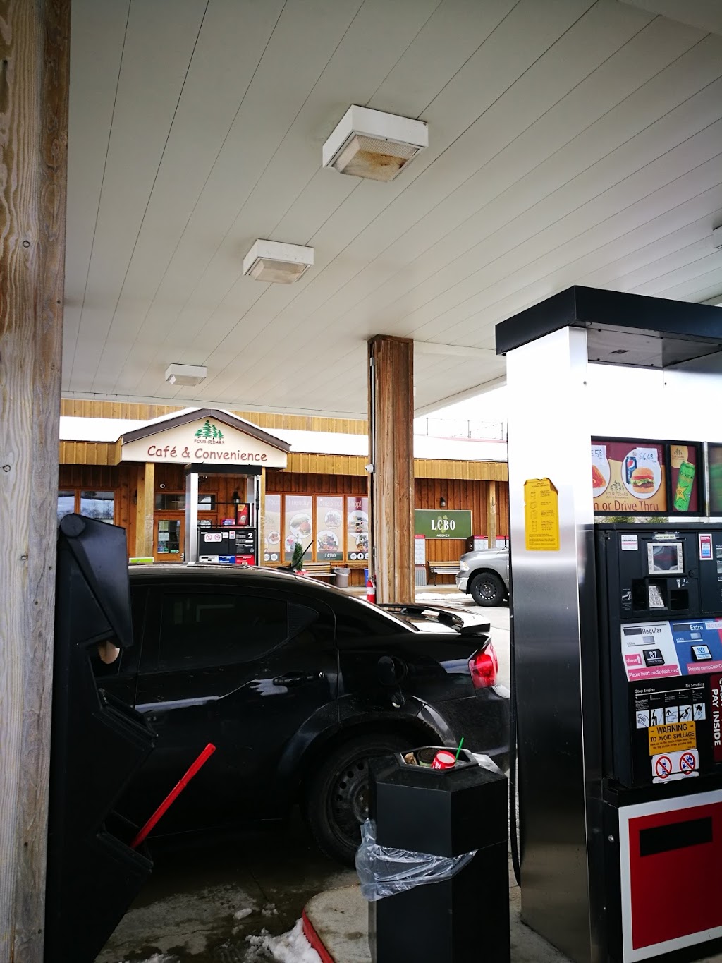 Four Cedars Cafe & Convenience | 1605 George Johnston Rd, Minesing, ON L9X 0V8, Canada | Phone: (705) 735-9484