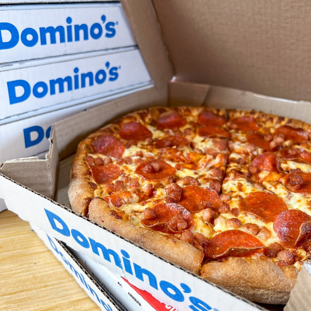 Dominos Pizza | 550 Bd du Curé-Labelle, Laval, QC H7L 4V6, Canada | Phone: (450) 963-3030