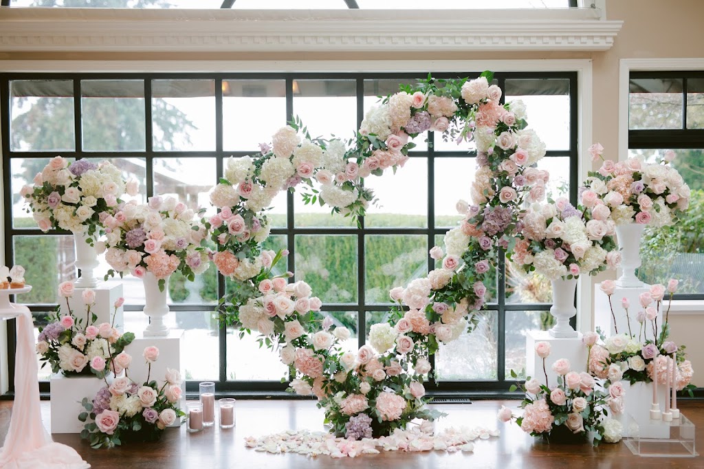 Vancouver Wedding Planning, Flowers, Decor - Paradise Events | 5491 Regent St #304, Burnaby, BC V5C 4H4, Canada | Phone: (604) 687-6200