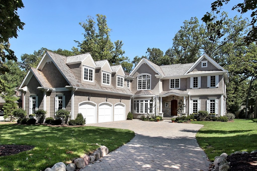 Iconic Realty | 232 Woodbridge Ave, Woodbridge, ON L4L 2S8, Canada | Phone: (416) 623-7521