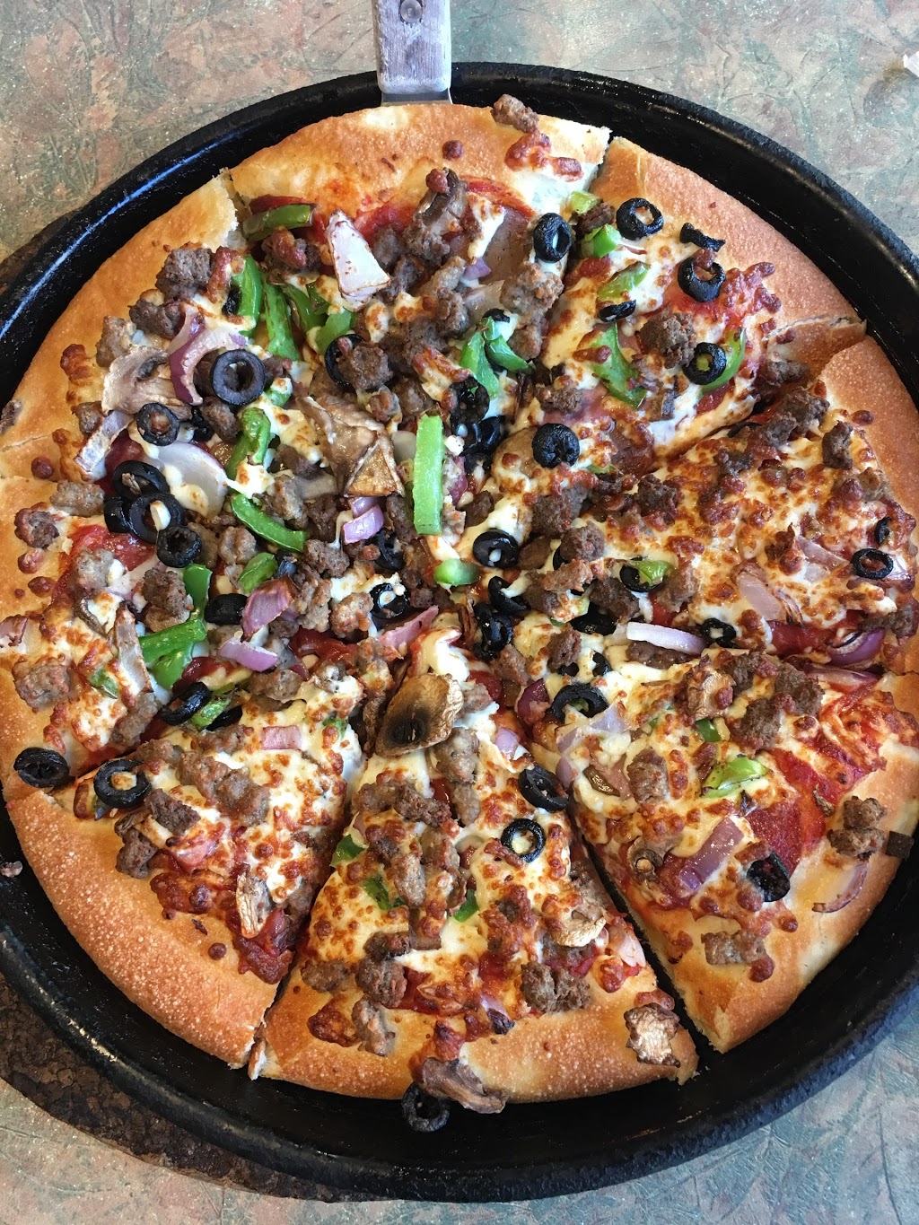 Pizza Hut | 3555 Don Mills Rd, North York, ON M2H 3N3, Canada | Phone: (416) 502-8065