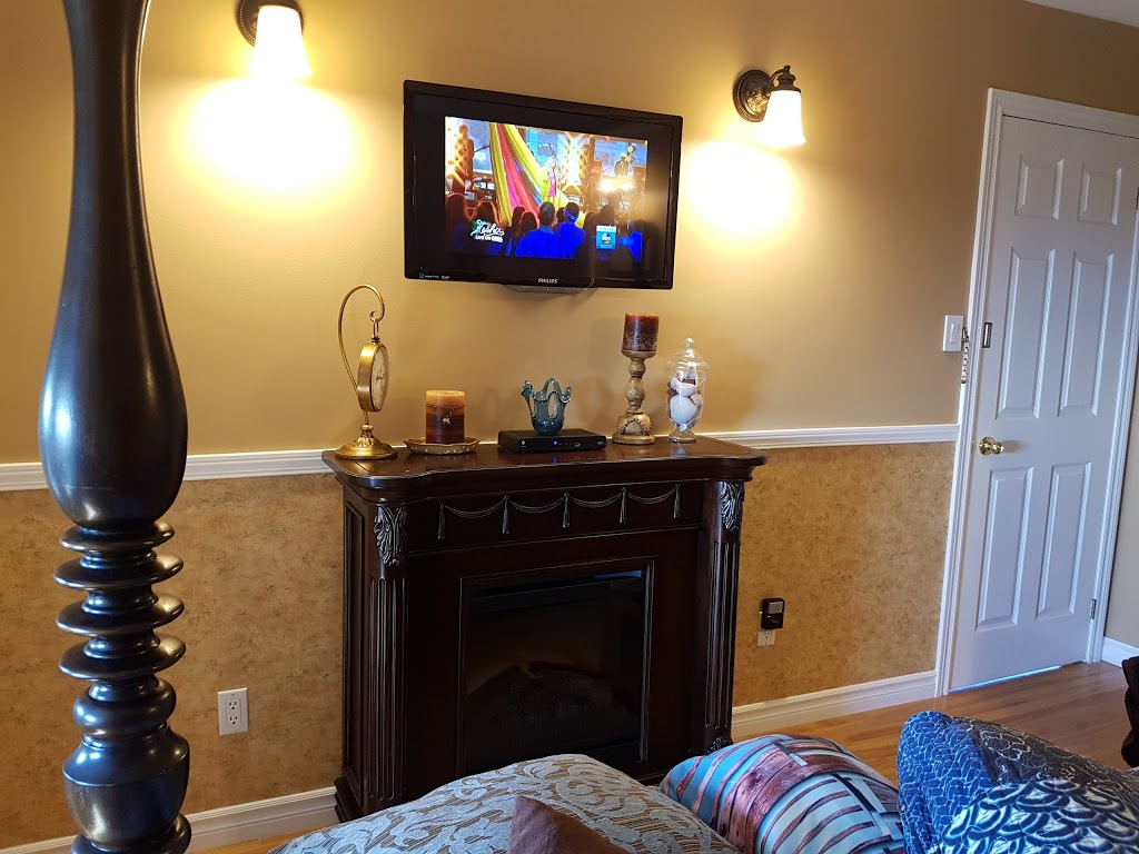 Gray Gables Bed and Breakfast | 19 Graves Island Rd, Chester, NS B0J 1J0, Canada | Phone: (902) 275-2000