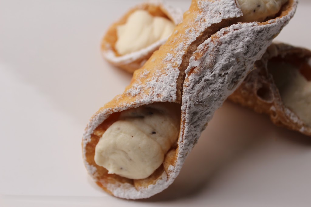 Taunton Bakery | 133 Taunton Rd W, Oshawa, ON L1G 3T4, Canada | Phone: (905) 723-6484