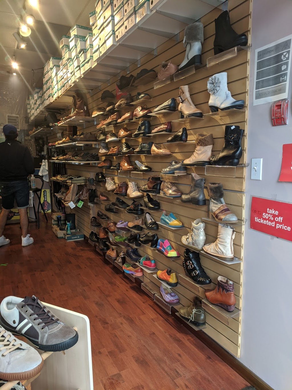 Gam Shoes & Repair | 4161 Hastings St #101a, Burnaby, BC V5C 2J3, Canada | Phone: (604) 559-1921