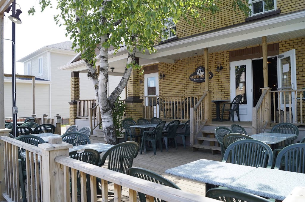 Le Coureur des Bois - Microbrasserie (Bistro-bar)) | 1551 Bd Wallberg, Dolbeau-Mistassini, QC G8L 1H5, Canada | Phone: (418) 979-1197