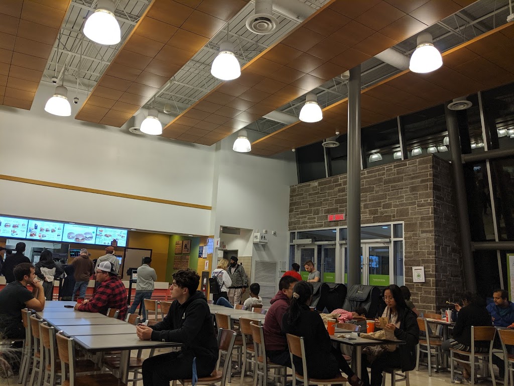 ONroute Trenton North | ON-401, Quinte West, ON K0K 3M0, Canada | Phone: (613) 394-5250