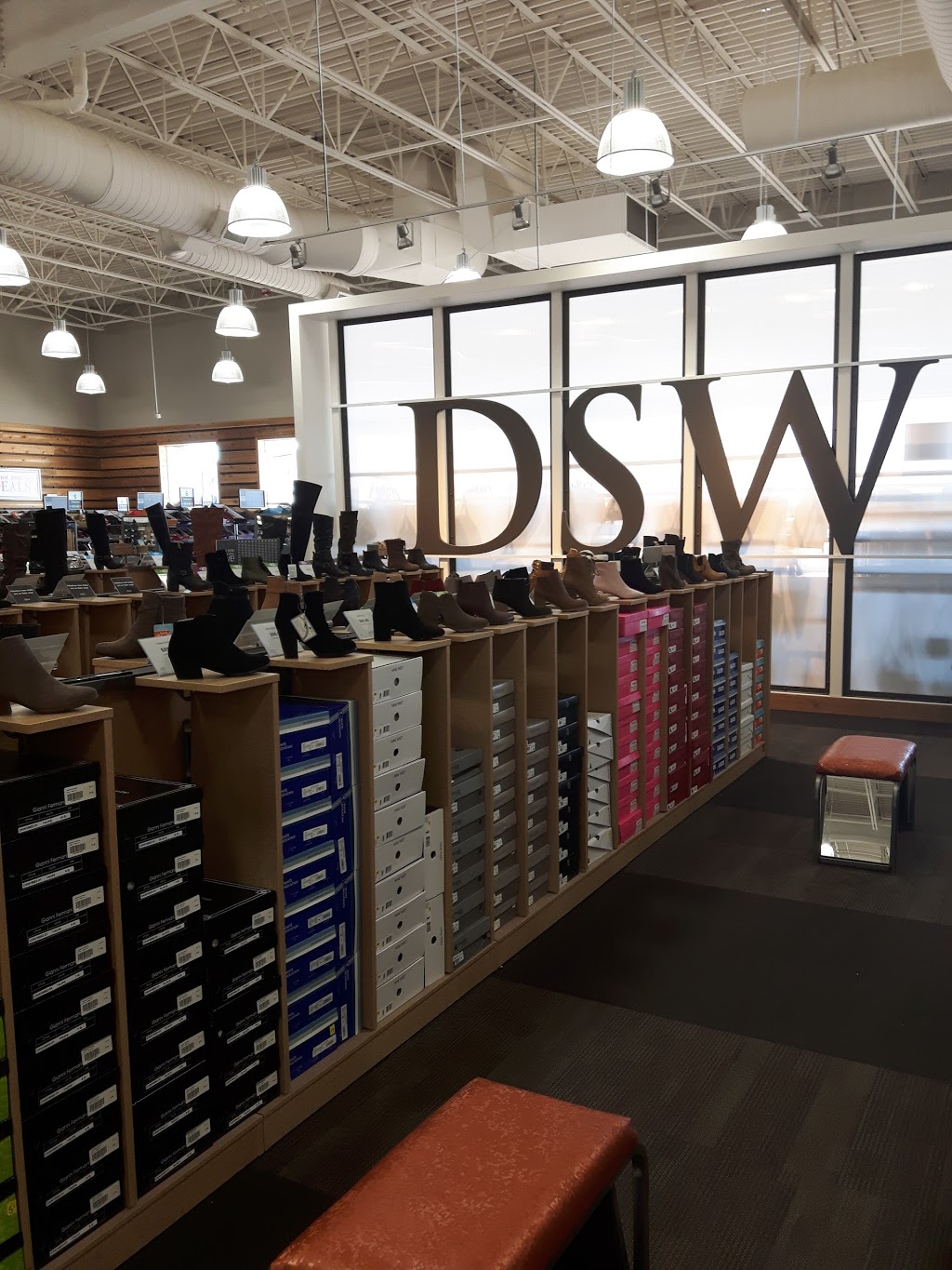 DSW Designer Shoe Warehouse | 80 Concert Way, Barrie, ON L4N 6N5, Canada | Phone: (705) 408-0155