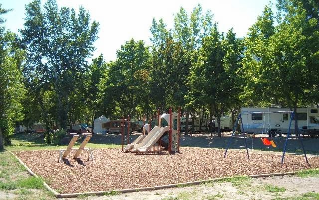 Wrights Beach Camp | 4200 Skaha Lake Rd, Penticton, BC V2A 0K4, Canada | Phone: (250) 492-7120