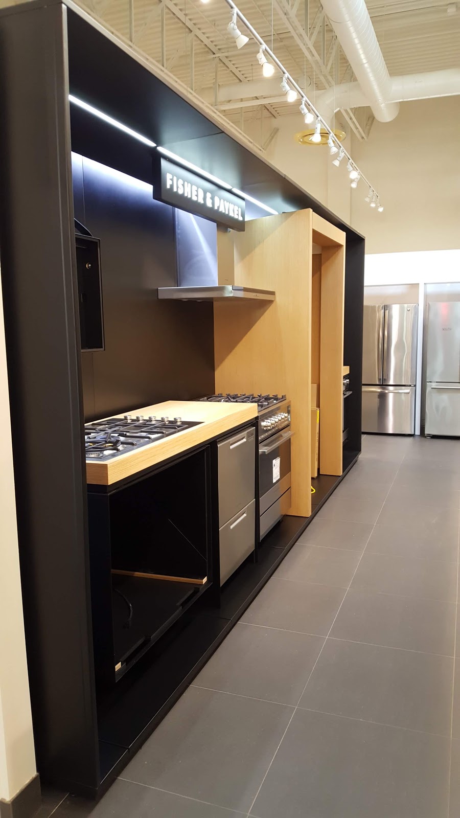 Appliance Canada | 600 Wharncliffe Rd S, London, ON N6J 2N4, Canada | Phone: (519) 457-0404
