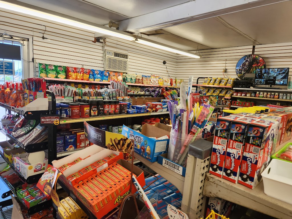 Pine street variety | 47 Pine St, Belleville, ON K8N 2M4, Canada | Phone: (613) 962-6363