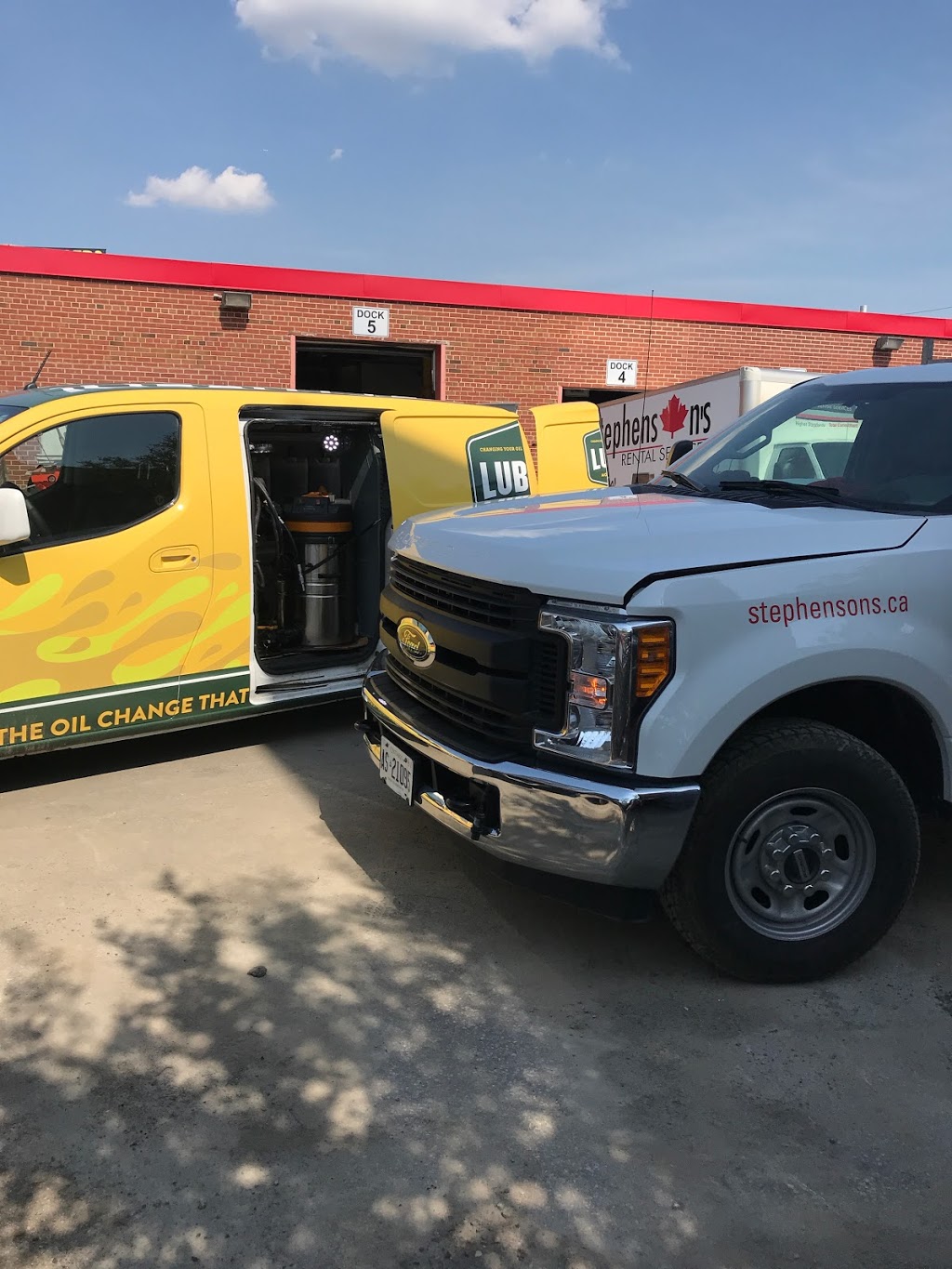 LubeVan Mobile Oil Changes Scarborough | 10 Milner Business Ct 3rd floor, Scarborough, ON M1B 3C6, Canada | Phone: (844) 582-3826