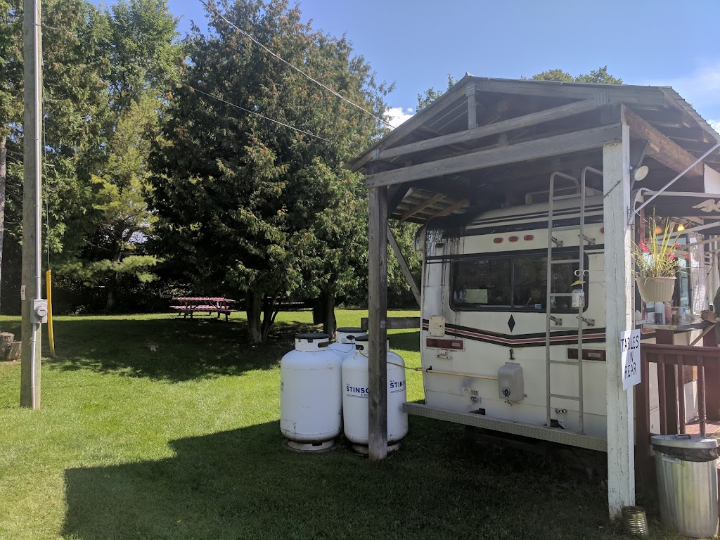 Dans Pizza | 54 Hwy 17, Cobden, ON K0J 1K0, Canada | Phone: (613) 646-2031