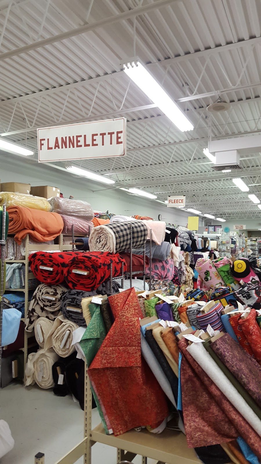 Fabricland | 1530 Regent Ave W, Winnipeg, MB R2C 3B4, Canada | Phone: (204) 661-6426