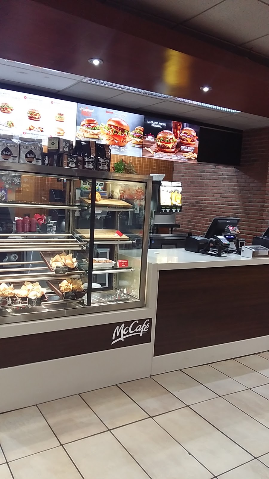 McDonalds | 1040 Avenue Gilles Villeneuve, Berthierville, QC J0K 1A0, Canada | Phone: (450) 836-1238