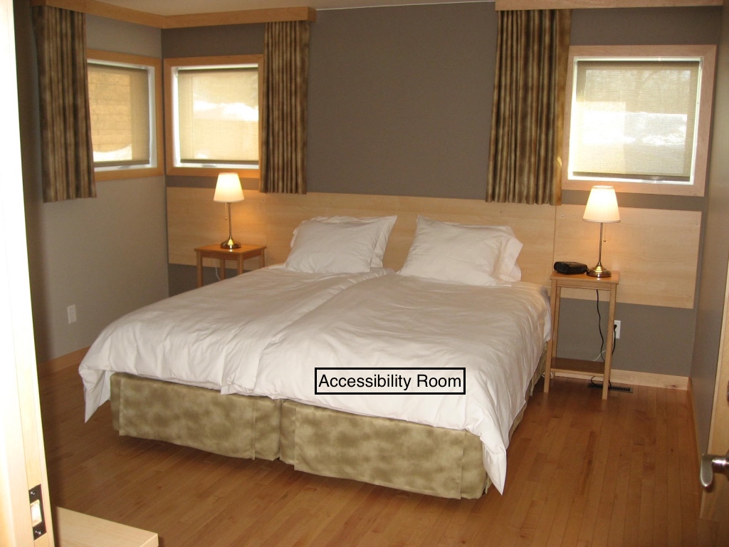 Aspen Woodlands Bed and Breakfast | 328 Chalfont Rd, Winnipeg, MB R3R 0R3, Canada | Phone: (204) 889-6734