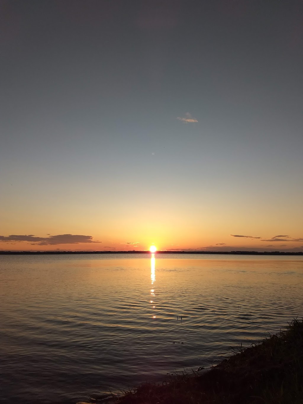 Eagle Lake RV Resort | Range Rd 243, Strathmore, AB T1P 1J6, Canada | Phone: (403) 934-4283